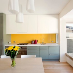 cucina al soffitto interno foto