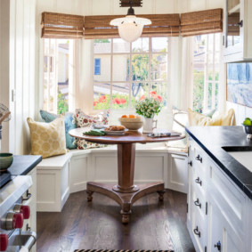 kitchen in a country house interior ideas