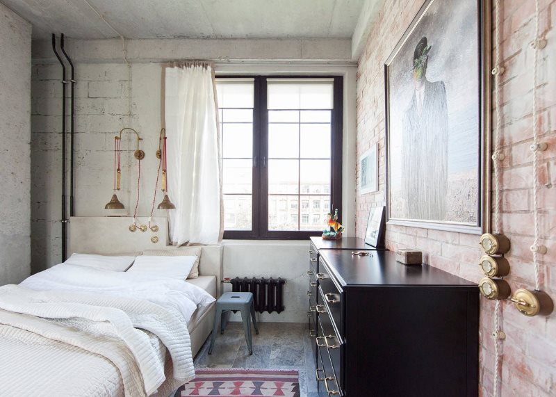 Conception d'une petite chambre avec des éléments d'un loft