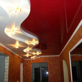 plafond tendu dans le hall