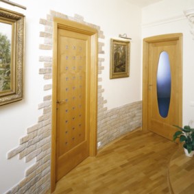 wall decoration with decorative stone