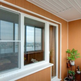 décoration des coins des murs dans l'appartement types d'idées