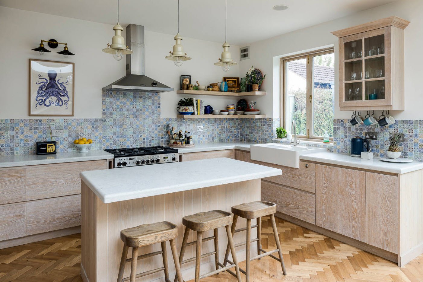 cuisine dans une maison en bois