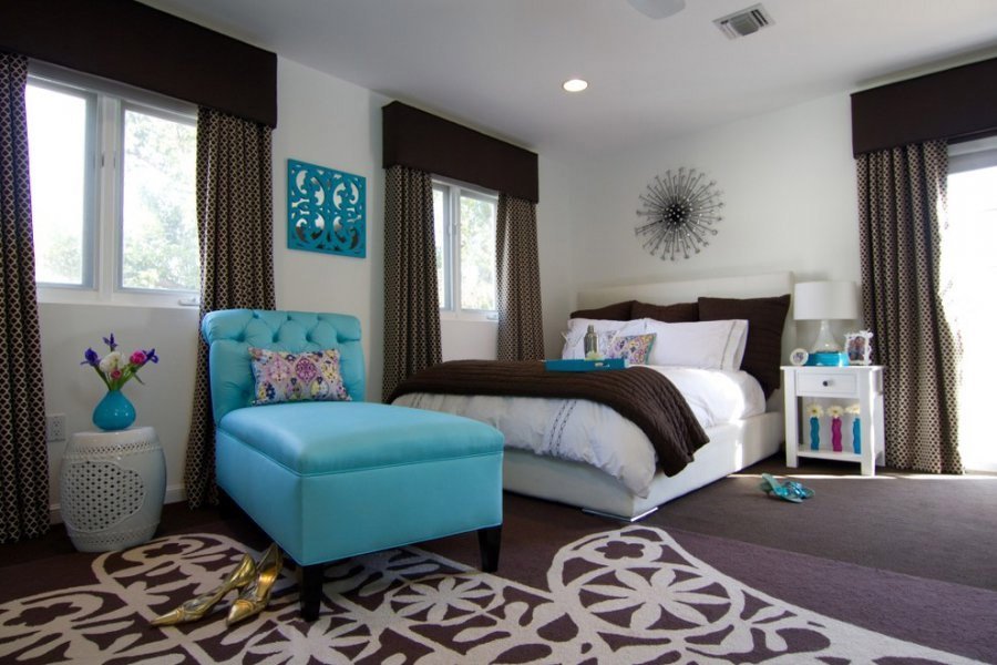 turquoise bedroom