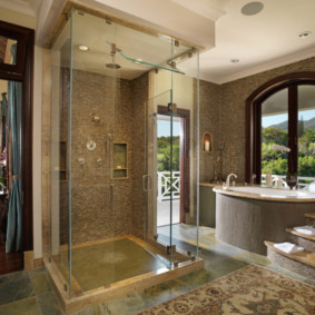 salle de bain avec des idées de design de meubles haut de gamme