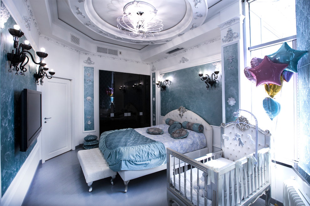 Chambre classique avec lit bébé pour bébé