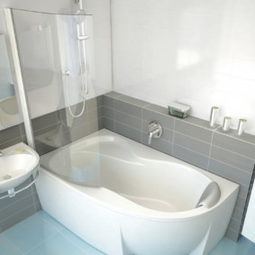 Comfortable bathtub with padded headrest