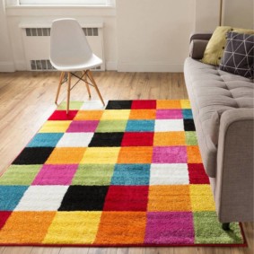 Ornement lumineux sur le tapis patchwork