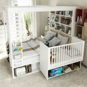 Mobilier combiné pour une chambre avec un enfant