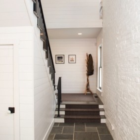 Staircase from the entrance to the second floor of a private house