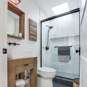 Narrow bathroom with shower