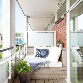 Wooden floor on an open balcony