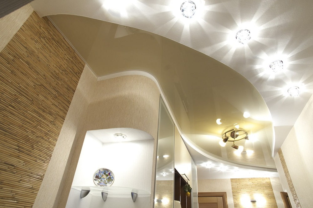 plafond tendu dans le couloir