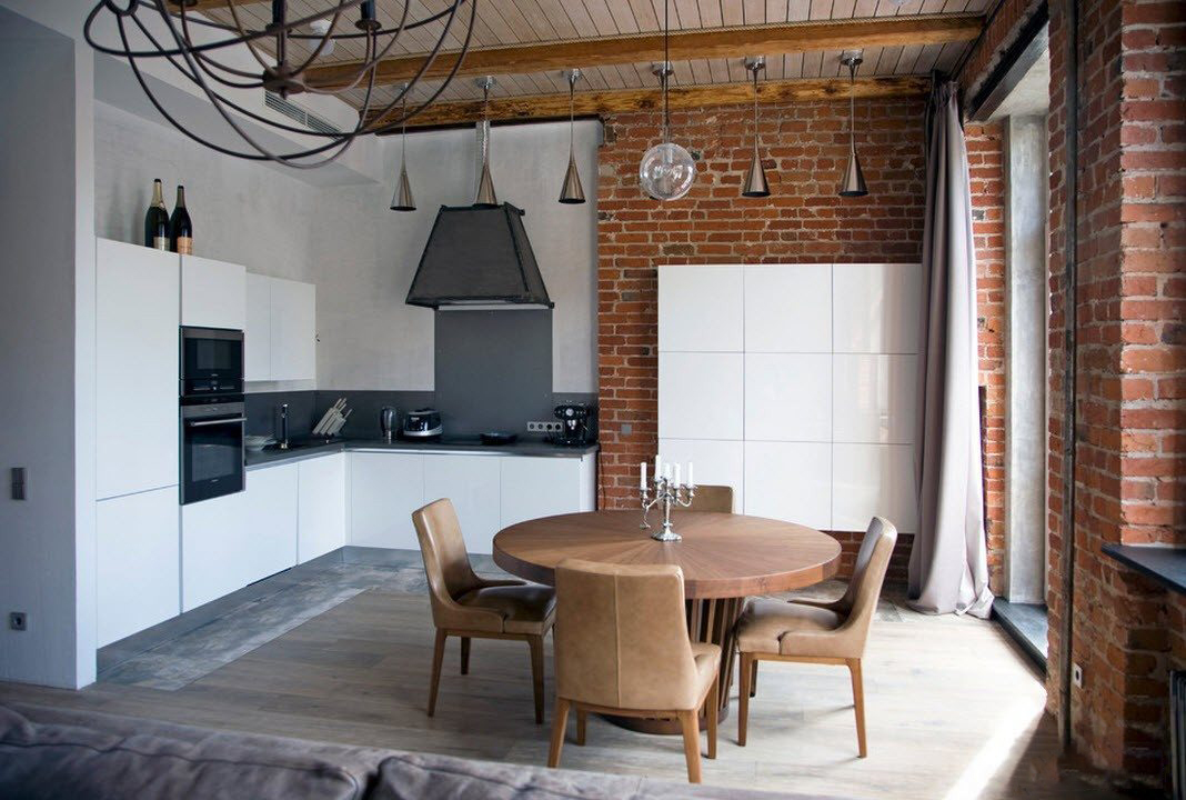 salle à manger pour la cuisine au centre