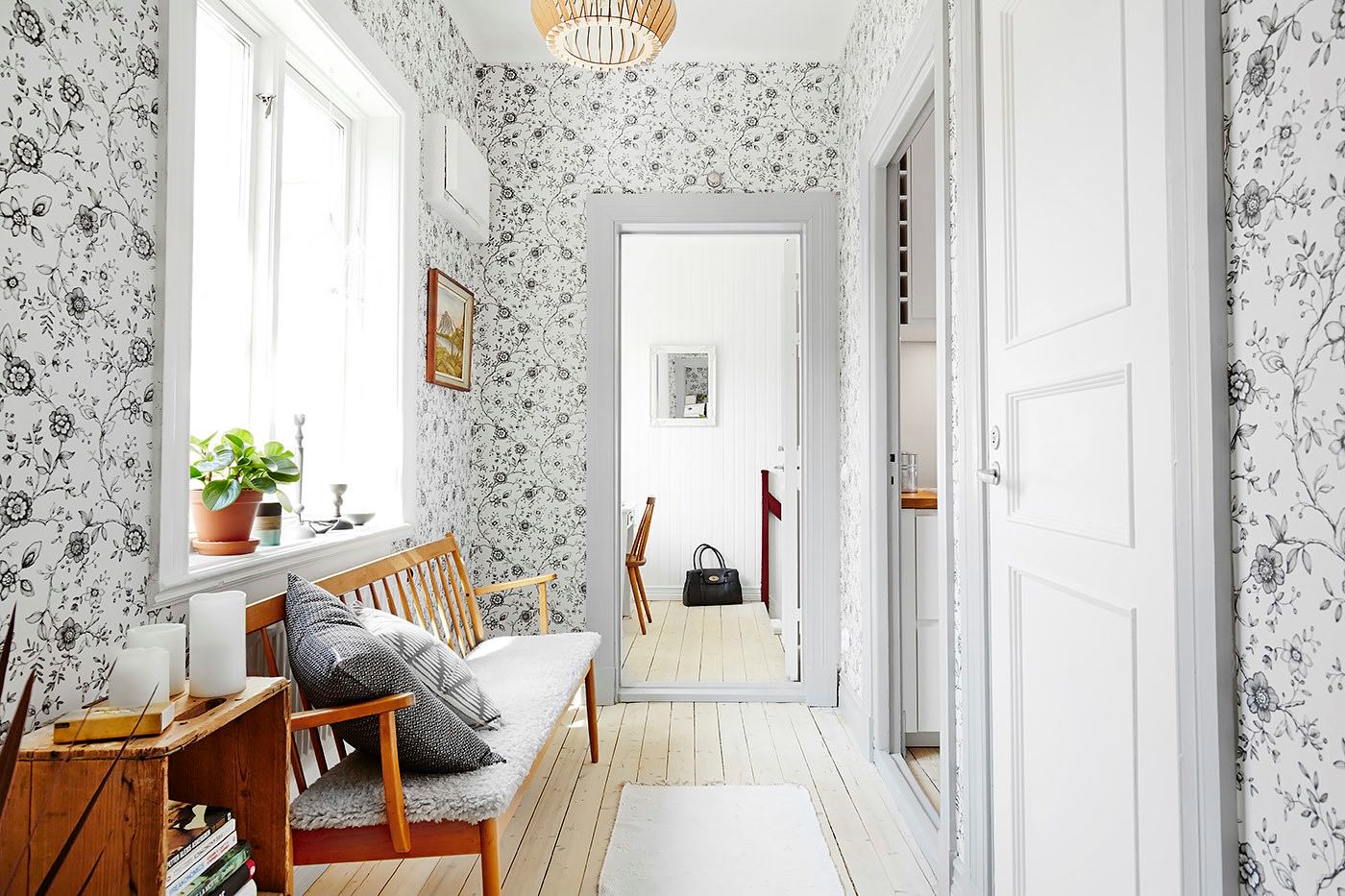 wallpaper for the hallway 2019 in scandinavian style