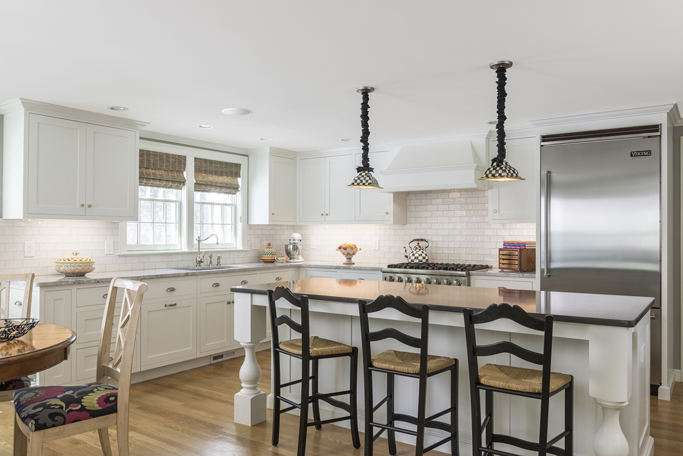 soffitto bianco in cucina