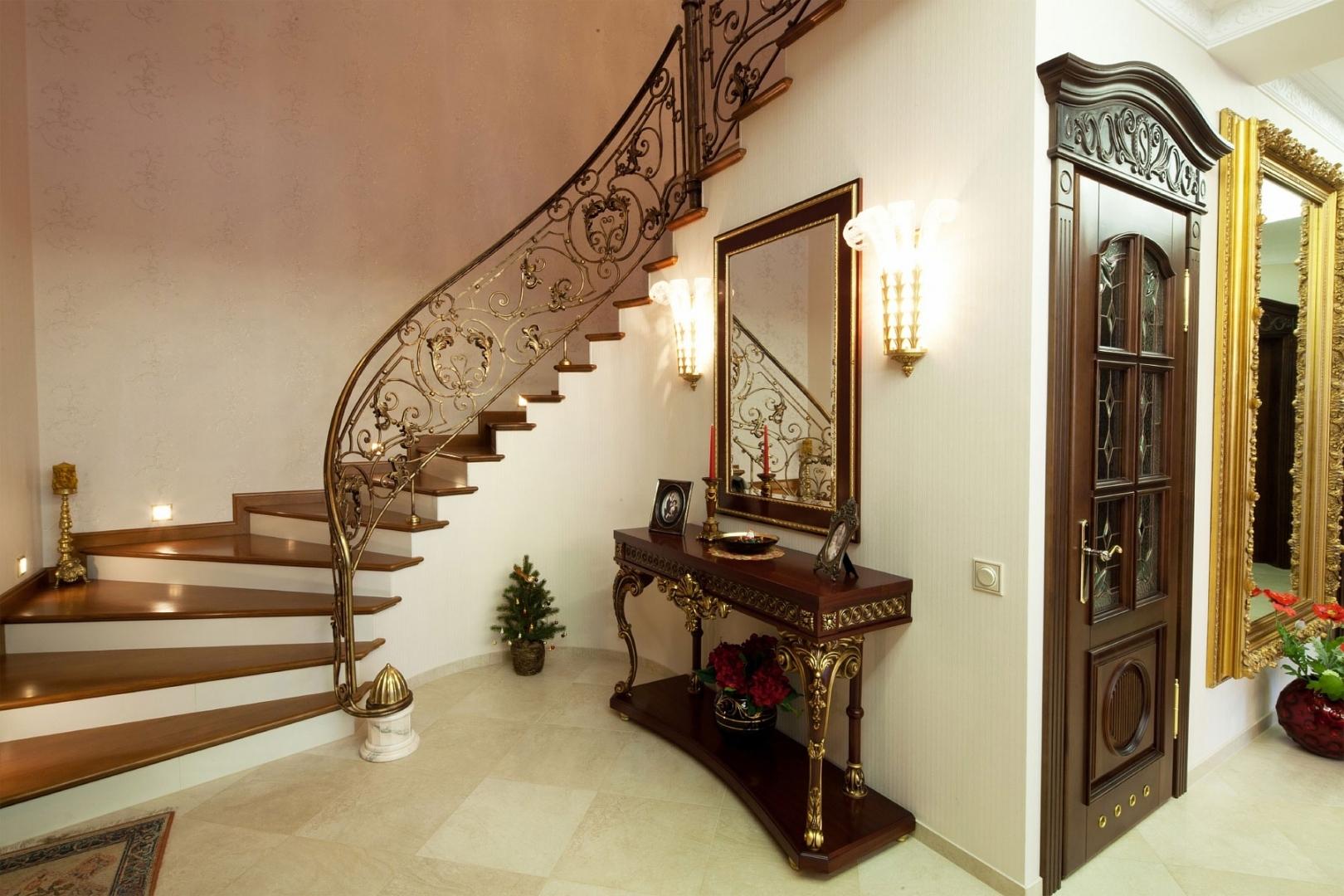 hallway in a private house photo