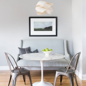 table sur une jambe pour les idées de cuisine