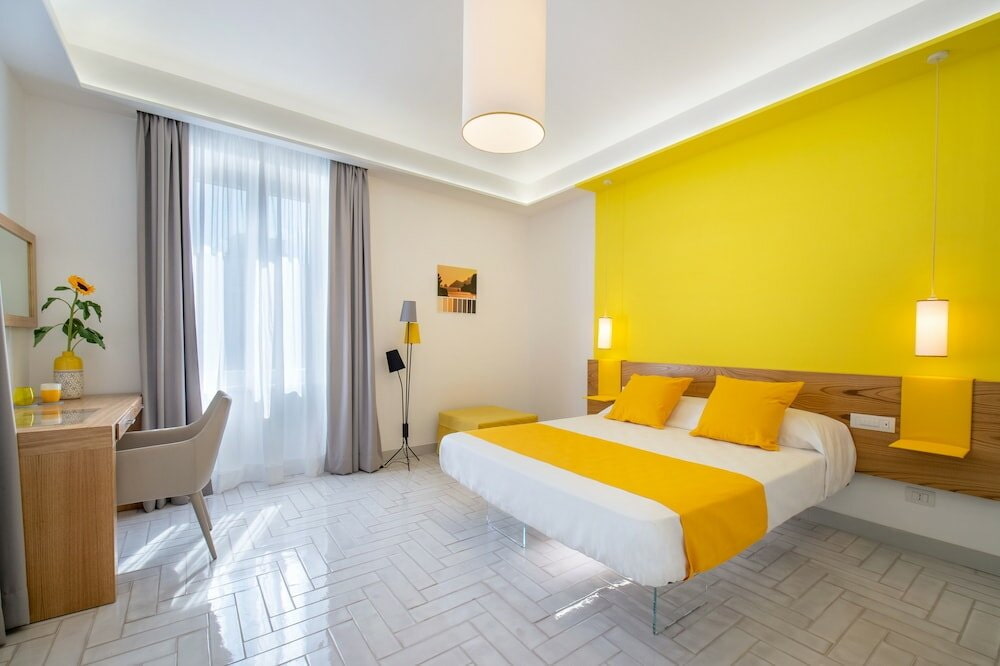 photo de types de chambre jaune