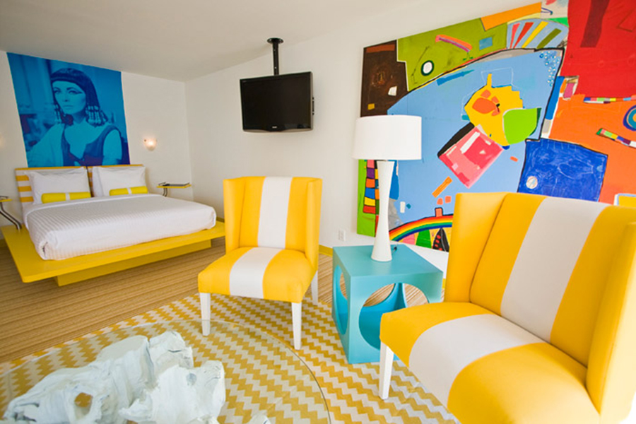 photo de conception de chambre jaune