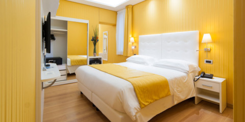 vues de la chambre jaune