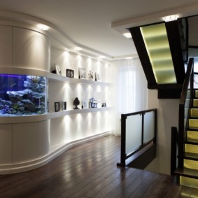 aquarium dans l'appartement foo intérieur