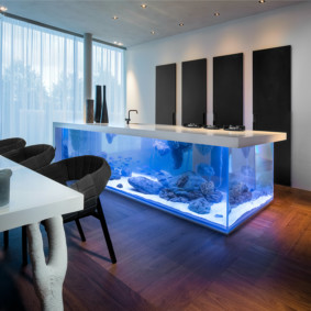 aquarium dans des idées d'intérieur d'appartement