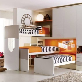 chambre d'enfants pour trois enfants