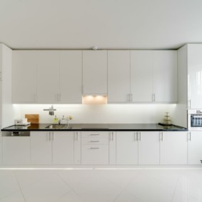 Interno cucina in colore bianco