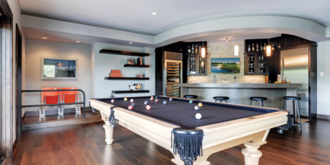 salle de billard dans l'appartement