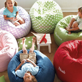 pouf chaise pour enfants photo d'intérieur