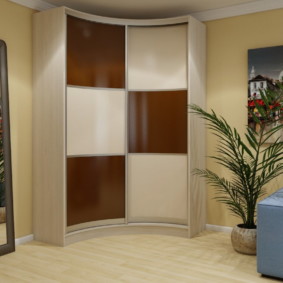 armoire dans le salon