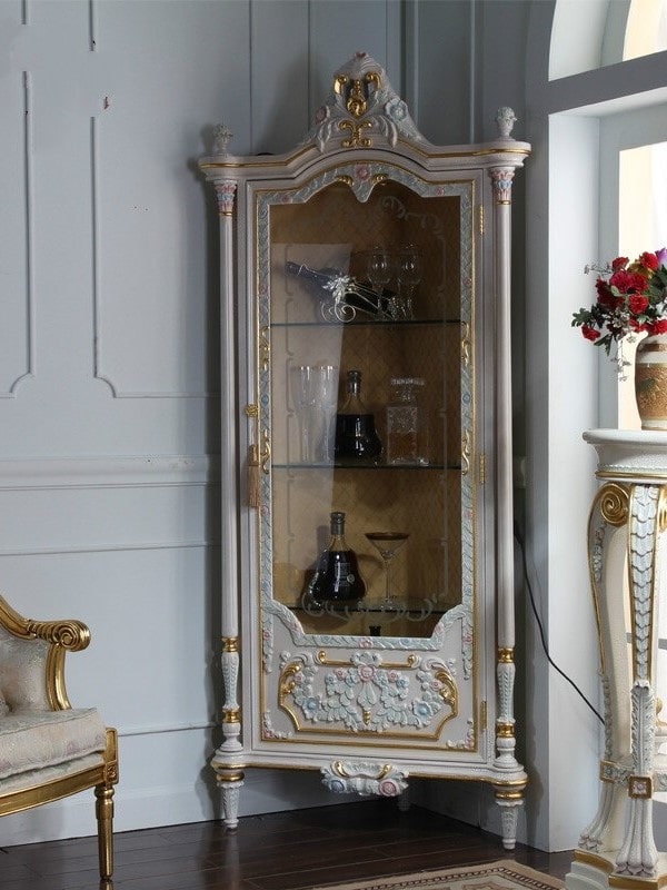 Armoire d'angle avec fil pour la vaisselle et les décorations