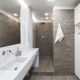 bagno minimalismo moderno