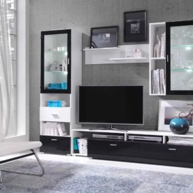 glass TV wall ideas