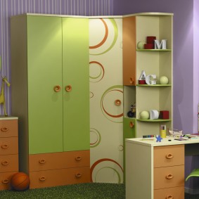 Armoire d'angle pour enfants