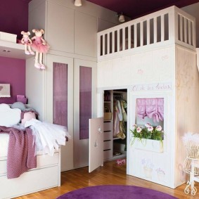 Armoire pratique pour les filles de 12 ans