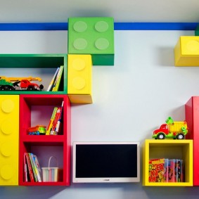 Étagère lumineuse pour enfants dans le style de Lego