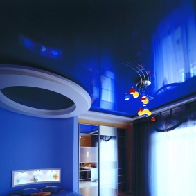 Plafond tendu bleu