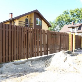 Yellow Brick Fence Posts