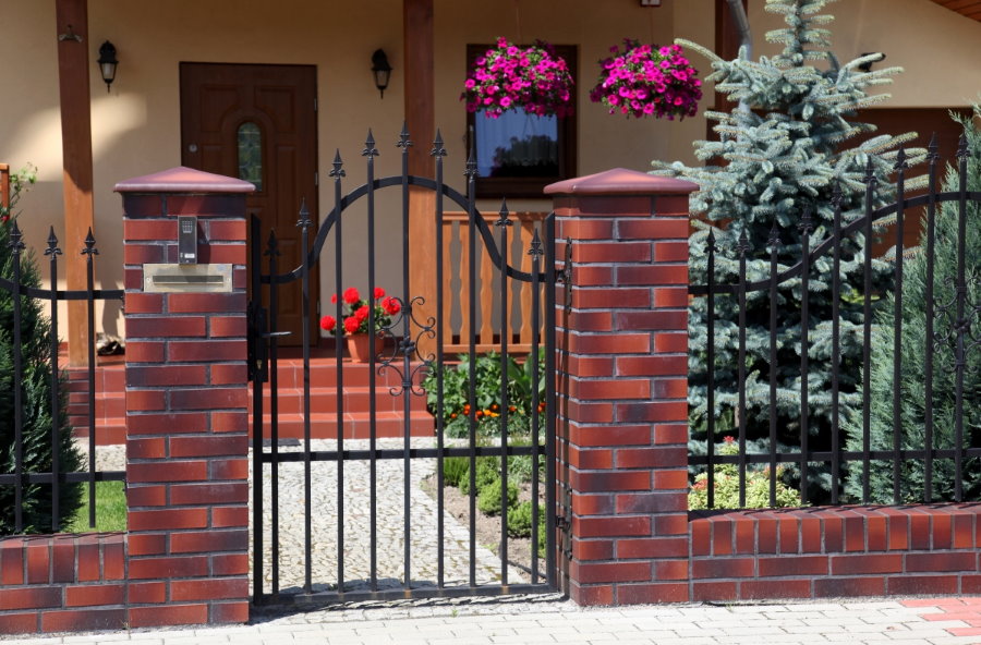 Porte de jardin en brique de clinker