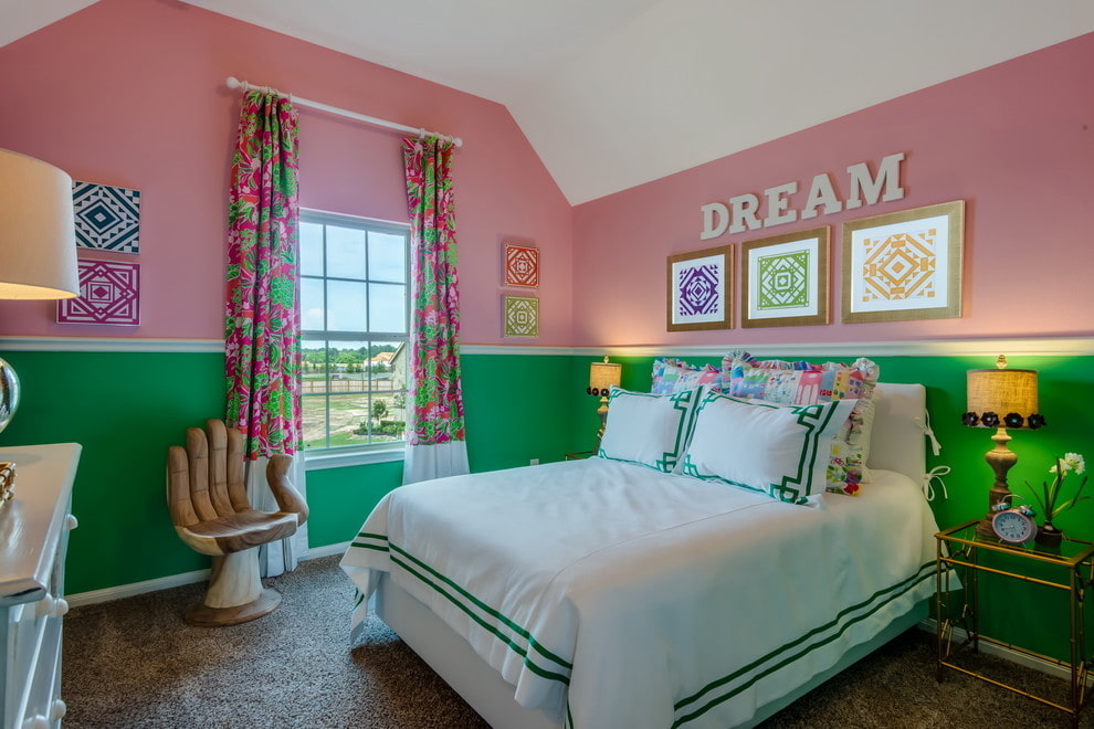 Pink-green walls in daughter's room