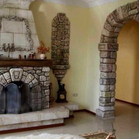 stone arch in apartment design ideas