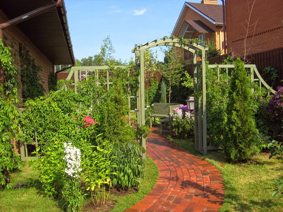 Wooden arch in the countryside