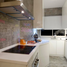 decorative plaster in the kitchen