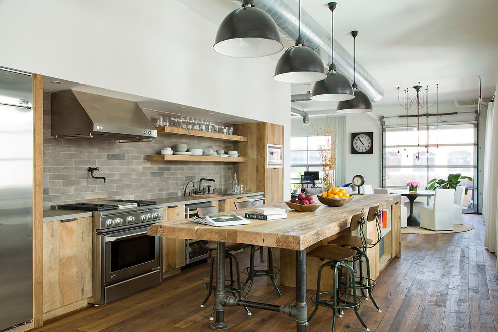 bois à l'intérieur de la cuisine