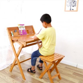 tables pour enfants avec des idées de conception de chaise haute