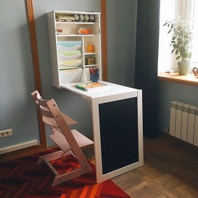 tables pour enfants avec des idées de conception de chaise haute