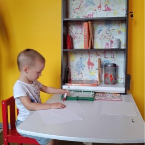 tables pour enfants avec des idées d'idées de chaise haute