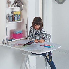 tables pour enfants avec des idées d'idées de chaise haute